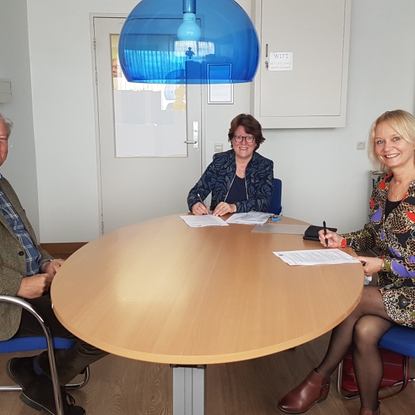 Ondertekening samenwerking vptz